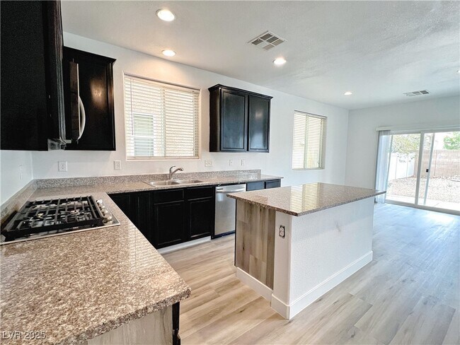 Building Photo - 8821 Steaming Thunder Ct