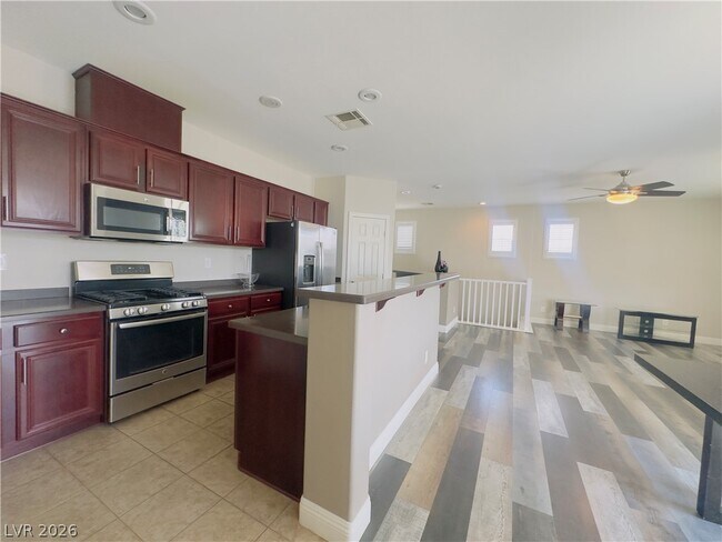 Building Photo - 6255 W Arby Ave