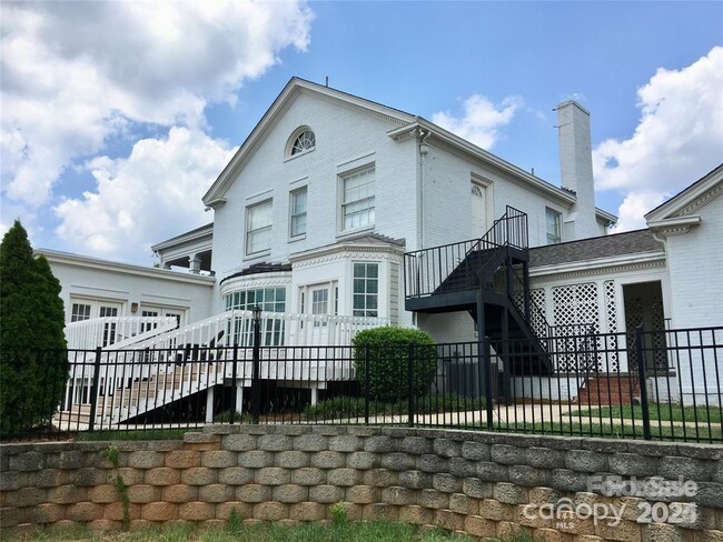 Building Photo - 3312 Heathstead Place