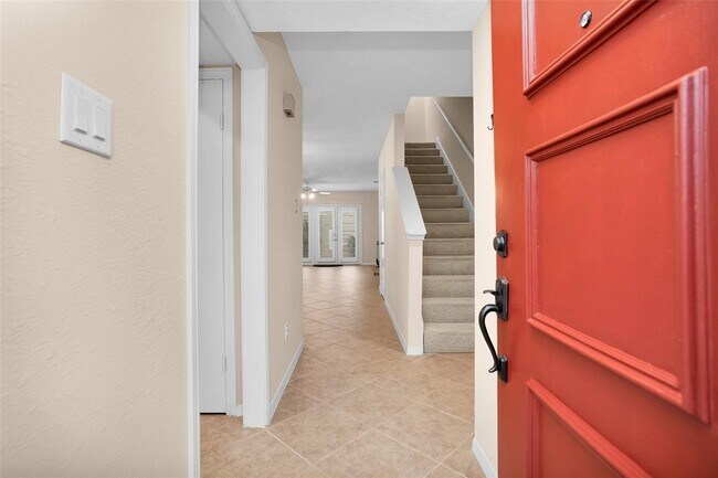 Building Photo - 938 Memorial Village Dr