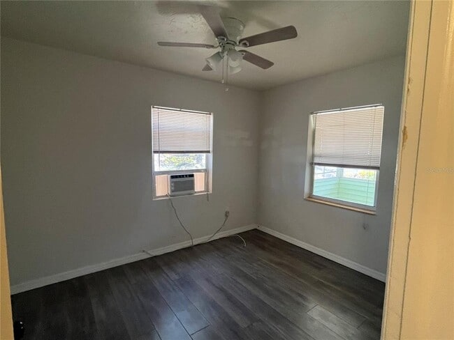 Building Photo - 10825 Navajo Dr