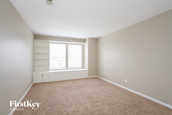 Building Photo - 9127 Stones Bluff Ln