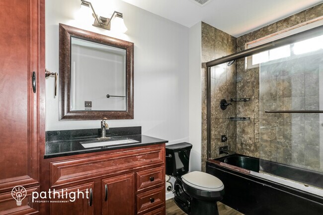 Building Photo - 472 Summer Top Ln