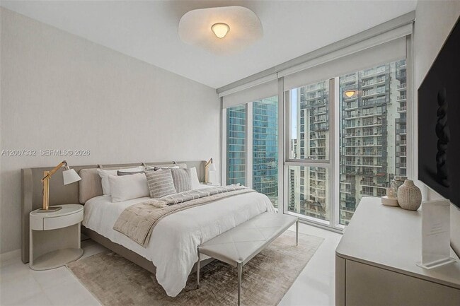 Building Photo - 300 Biscayne Blvd Way