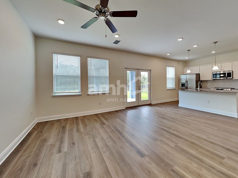 Building Photo - 27121 St Andrews Ave