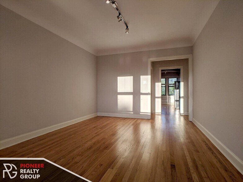 Building Photo - 2329 N Rockwell St