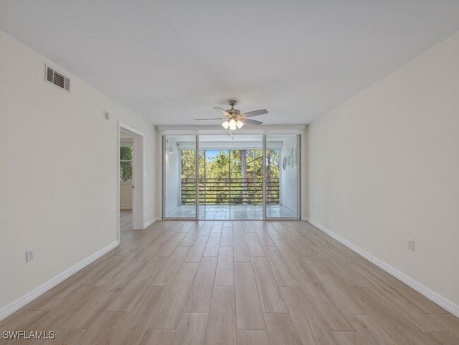 Building Photo - 285 Naples Cove Dr