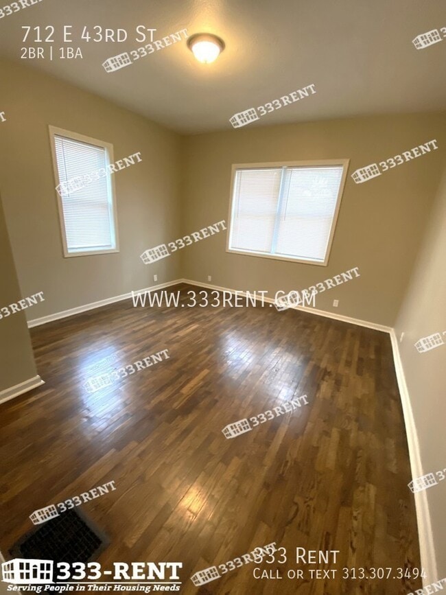 Building Photo - 712 E 43rd St