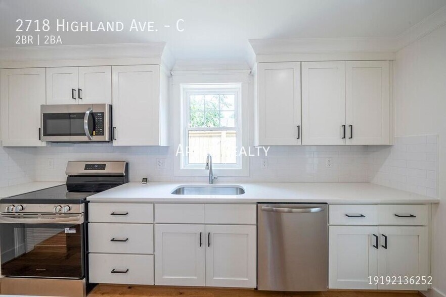 Building Photo - 2718 Highland Ave