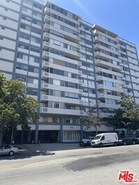 Building Photo - 969 Hilgard Ave