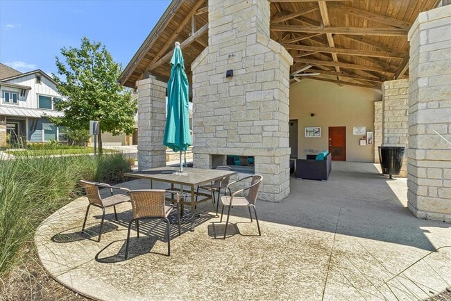 Building Photo - 5820 Harper Park Dr