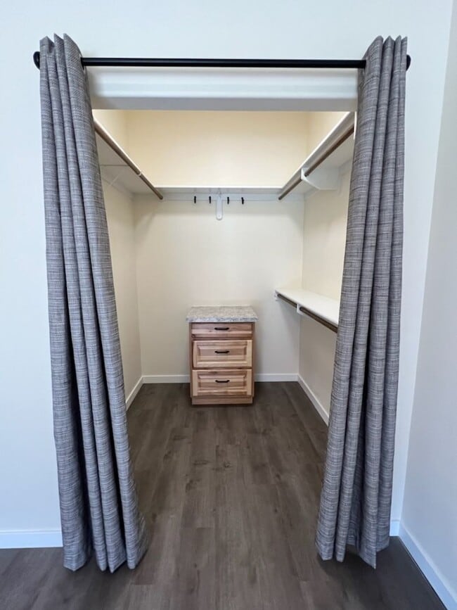Building Photo - New Construction! 2 bed/ 2 bath with VIEWS...