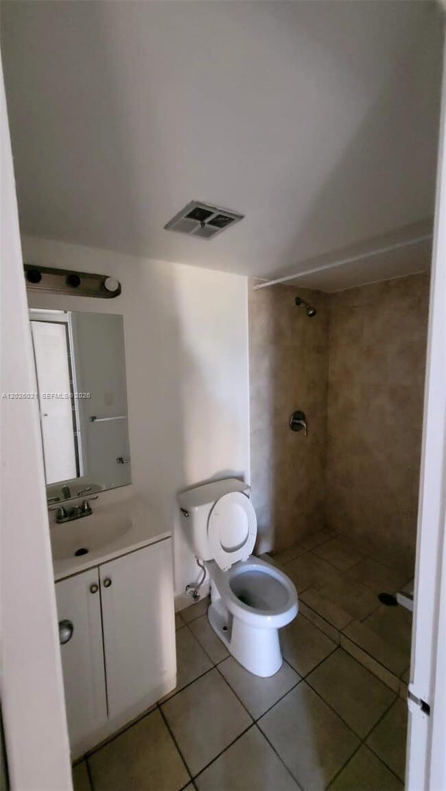 Building Photo - 6995 NW 186th St