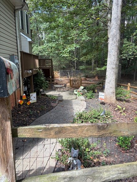 Private entrance - 13004 Grant Ct