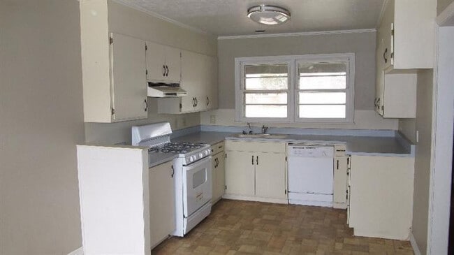 Building Photo - 2805 55th St