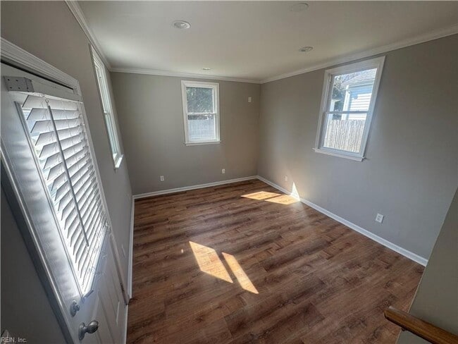 Building Photo - Beautifully Updated Ranch Home