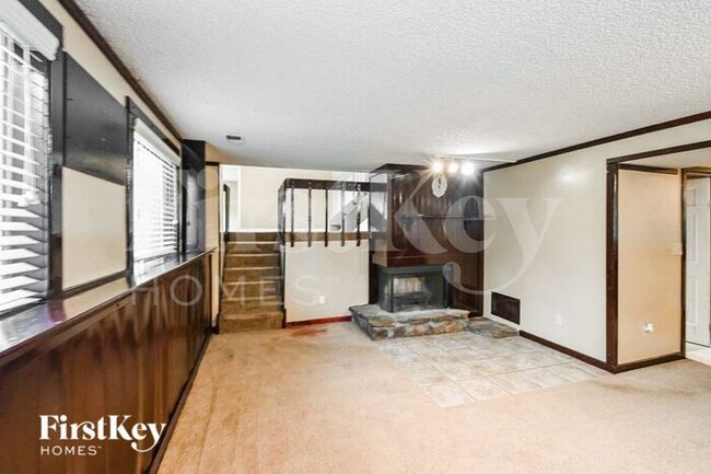Building Photo - 6811 Abelia Hill Cove