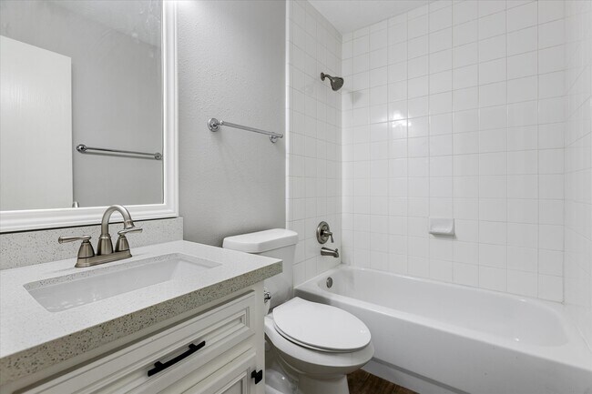 Building Photo - 6618 Grant Dr