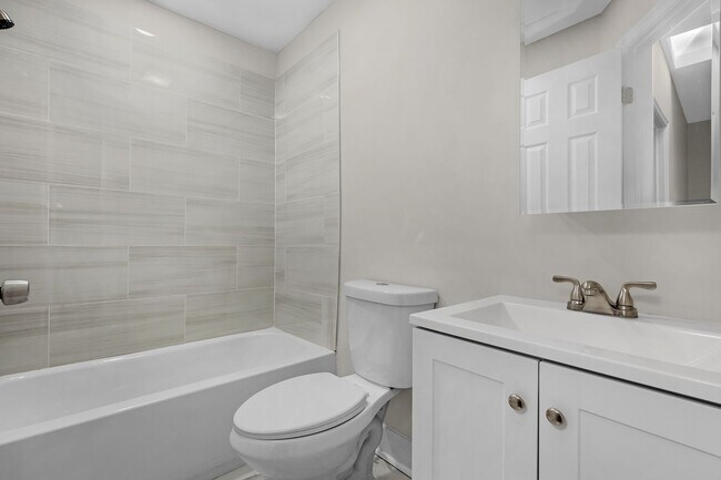 Building Photo - Beautiful Newly Renovated 3 Bedroom with a Large Basement For Rent in Mill Hill District of Balti...