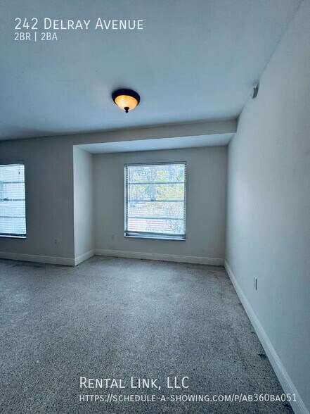 Building Photo - 242 Delray Ave