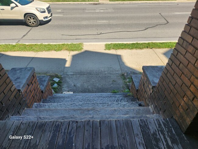 Building Photo - 2526 Broad Ave