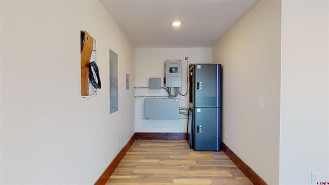 Building Photo - Off The Grid Rental