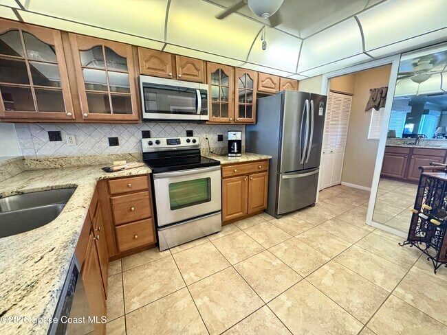 Building Photo - 200 S Banana River Blvd