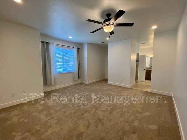 Building Photo - 2473 350 N