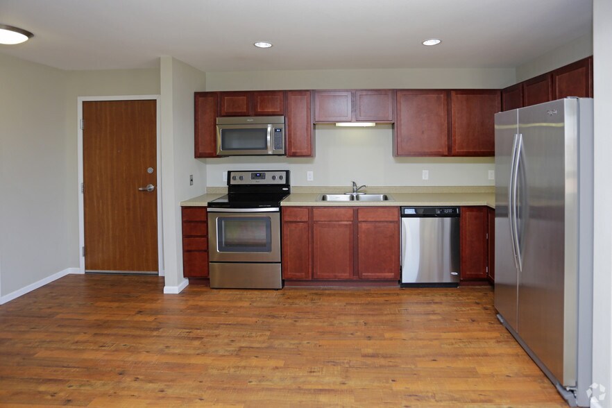 Interior Photo - Cityscapes Plaza