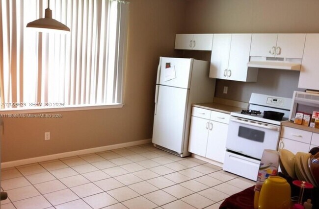 Building Photo - 4612-4624 24th St SW