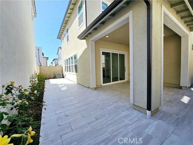 Building Photo - 310 Brackens