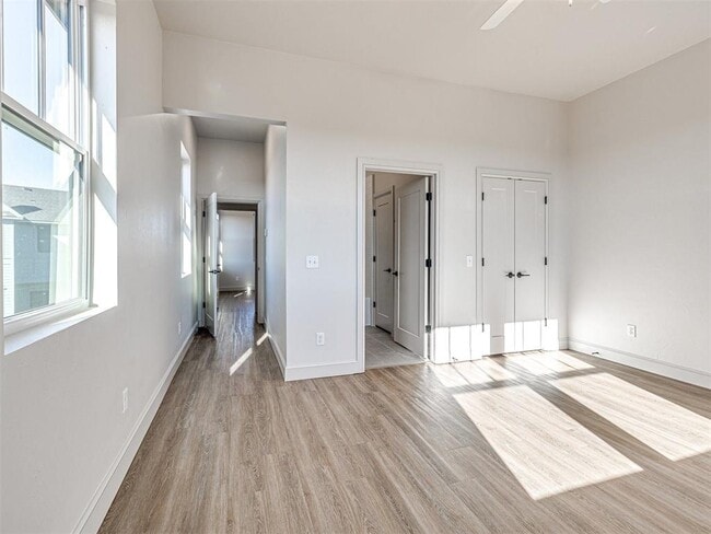 Building Photo - 29596 Memory Ln
