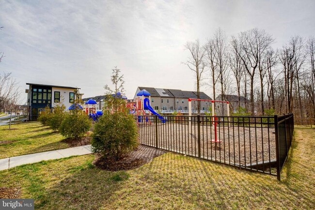 Building Photo - 141 Capital Ct