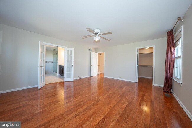 Building Photo - 1099 Armstrong Ct