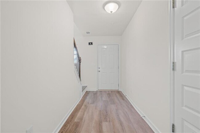 Building Photo - 631 Carlton Pointe Dr