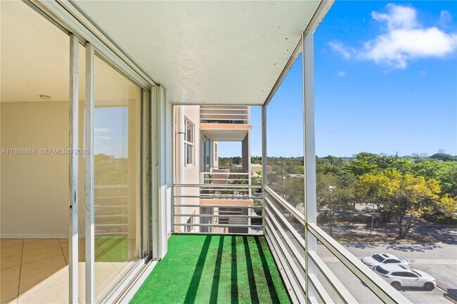 Building Photo - 1830 Dixieana St