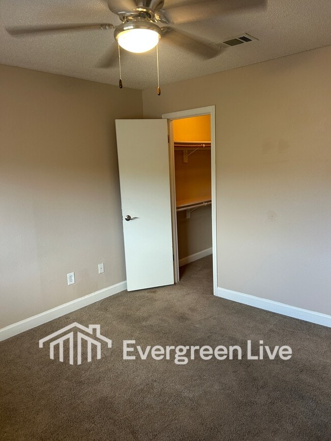 Building Photo - 50 Callan Ct