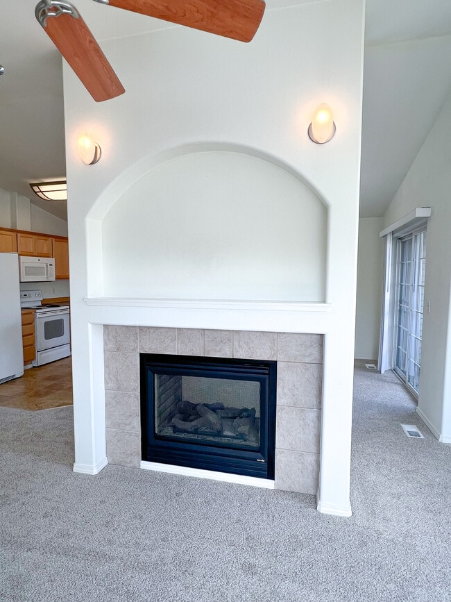 Building Photo - 6614 Whisperwood Park Dr