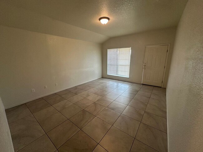 Building Photo - 2609 Vernice Loop