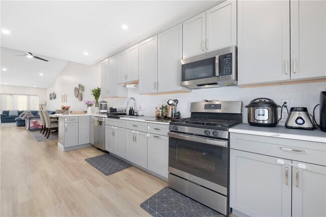 Building Photo - 46 W Valley Cir