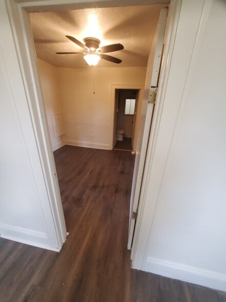 Building Photo - 370 Cole Ave