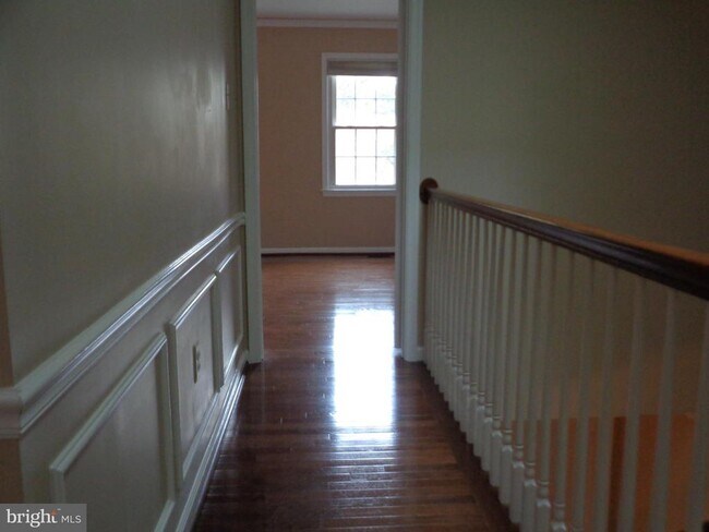 Building Photo - 9811 Burke Pond Ln
