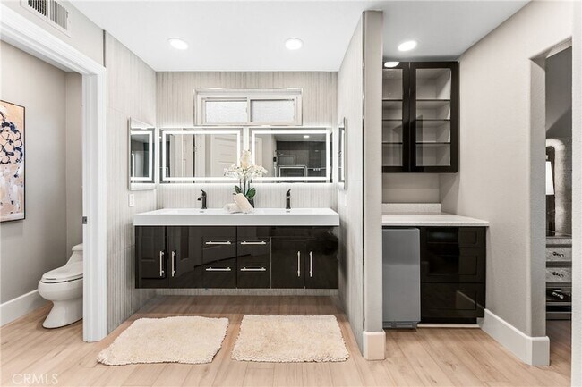 Building Photo - 20720 Manzanita Ave