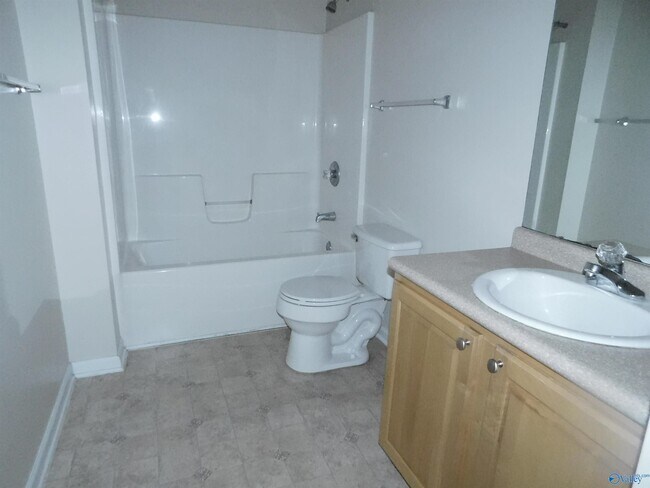 Building Photo - 134 Kendrick Ln
