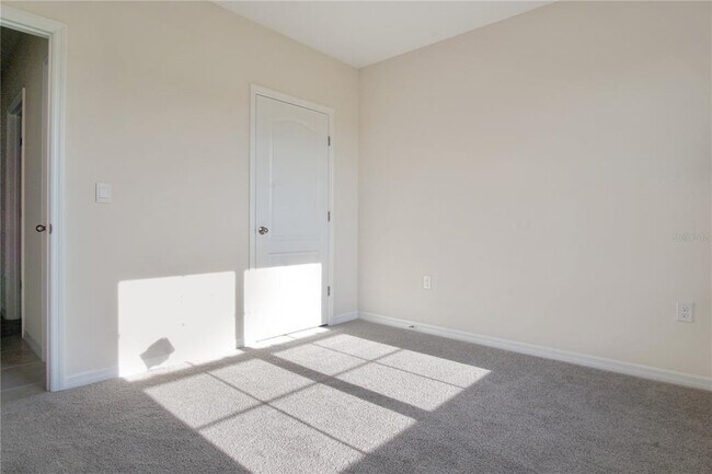 Building Photo - 555 Tanaro Ln