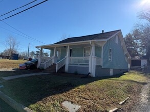 Building Photo - 1112 Cayuga St