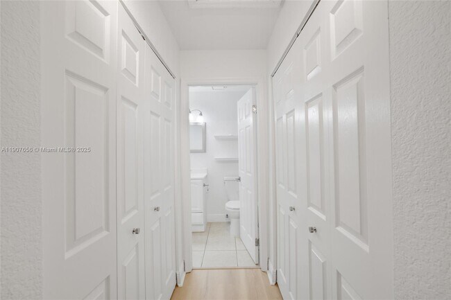 Building Photo - 15770 SW 106th Terrace