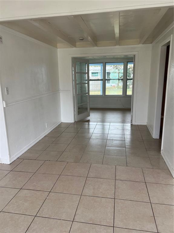 Building Photo - 2122 Shawnee St