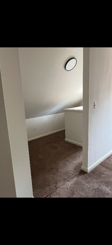 Building Photo - 664 Confederate Ridge Dr