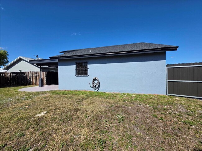 Building Photo - 15238 SW 58th Terrace